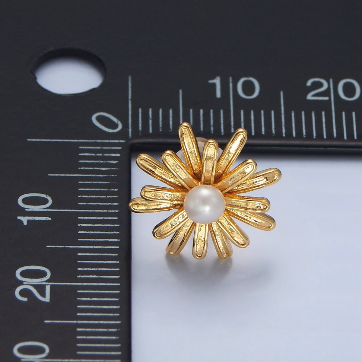 24K Gold Filled 15mm White Shell Pearl Sunflower Stud Earrings | P219 - DLUXCA