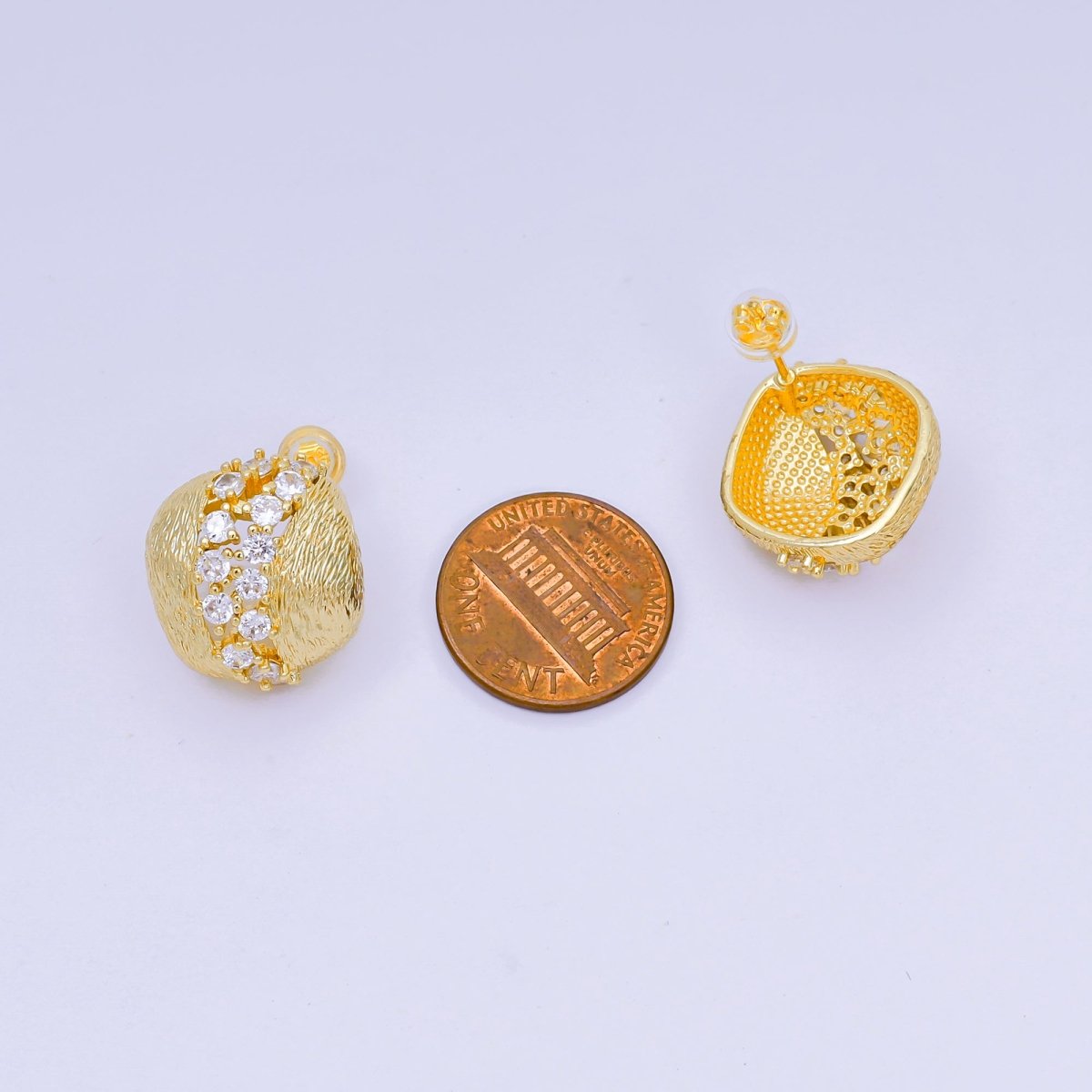 24K Gold Filled 17mm Clear CZ Cluster Textured Rhombus Stud Earrings | AI459 - DLUXCA