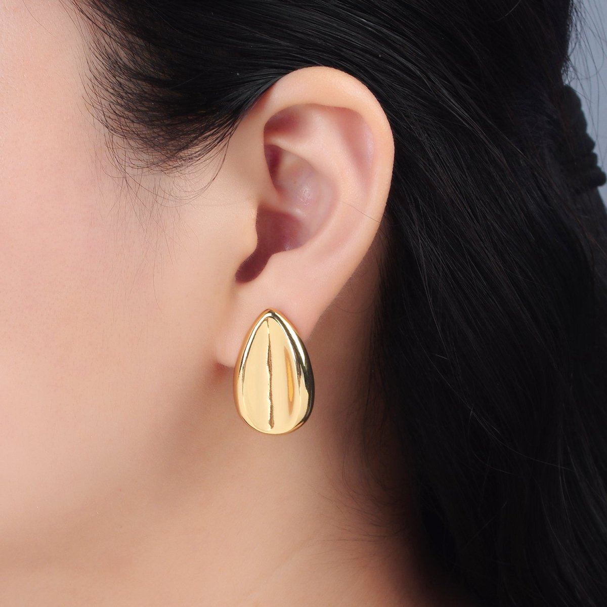 24K Gold Filled 17mm Curved Teardrop Minimalist Stud Earrings | AD651 - DLUXCA