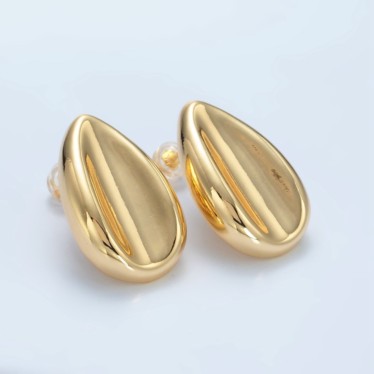 24K Gold Filled 17mm Curved Teardrop Minimalist Stud Earrings | AD651 - DLUXCA