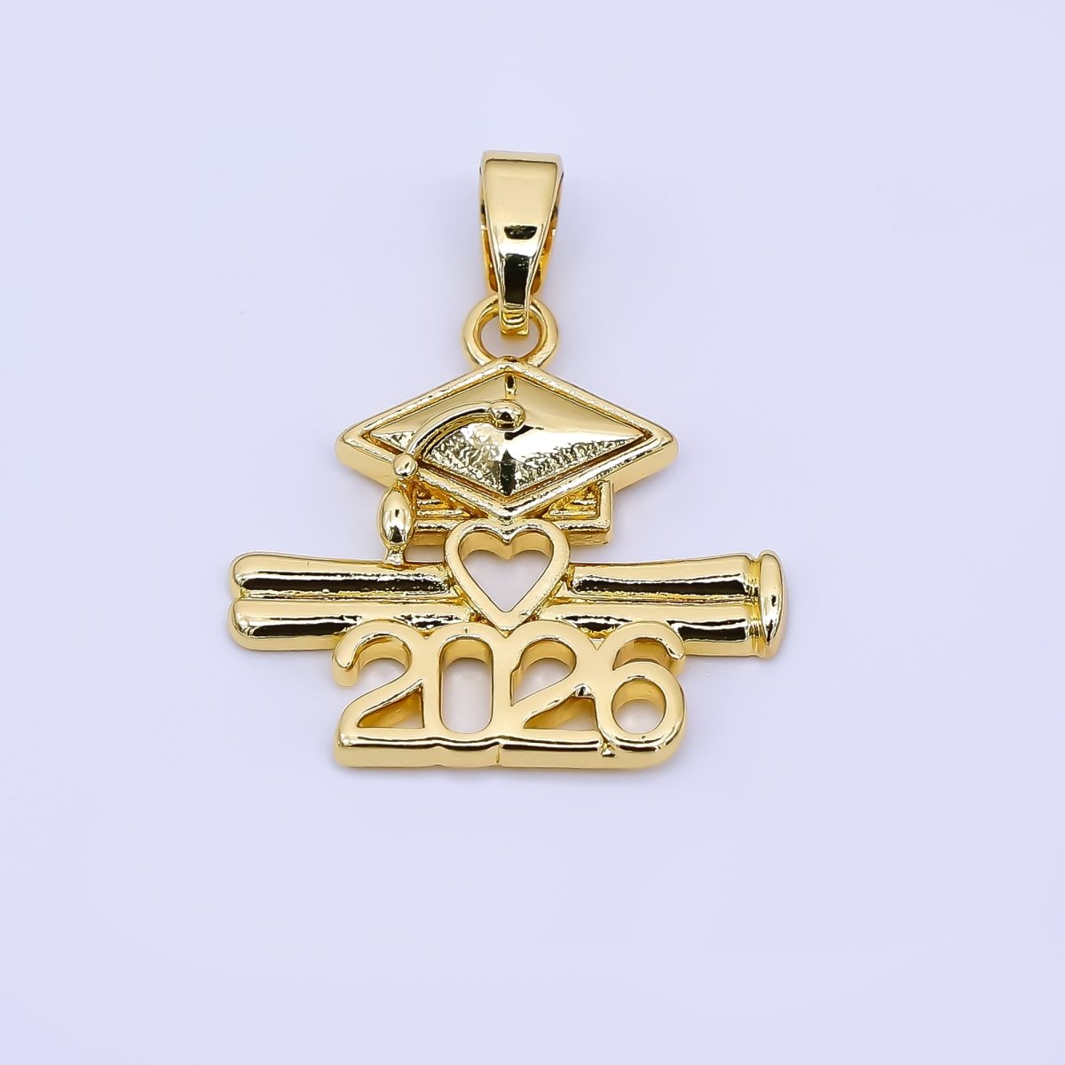 24K Gold Filled 17mm Graduate with Heart Year Script 2026 Pendant | AA - 1563 - DLUXCA
