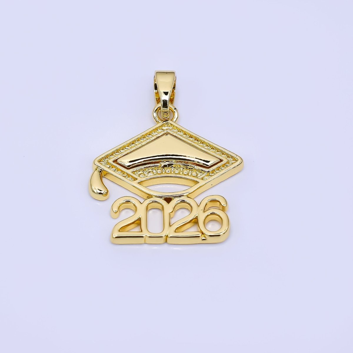 24K Gold Filled 18mm Graduation Hat Year Script 2026 Pendant | AA - 1564 - DLUXCA