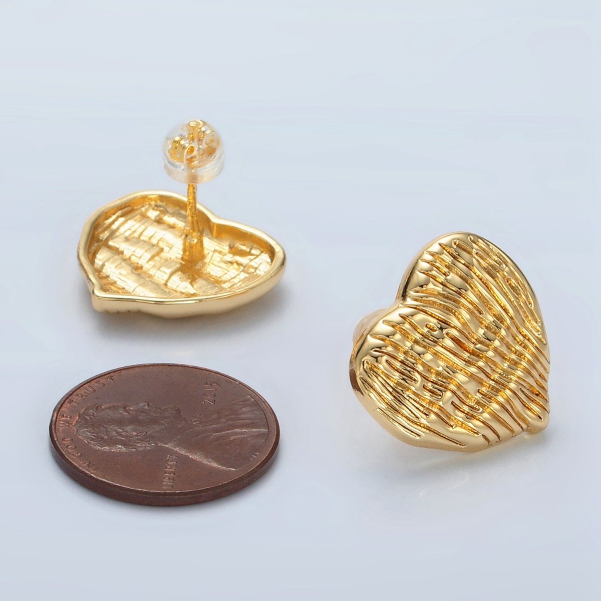 24K Gold Filled 18mm Line - Textured Heart Stud Earrings | Q481 - DLUXCA