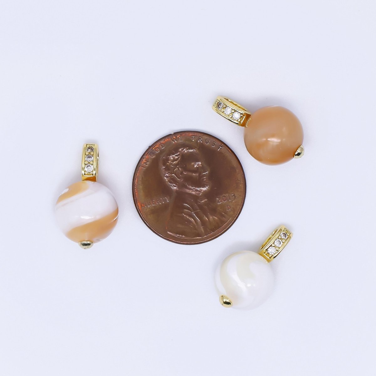24K Gold Filled 18mm Shell Pearl Rounded White Brown Twirl Charm | AF - 553 AF - 554 AF - 559 - DLUXCA