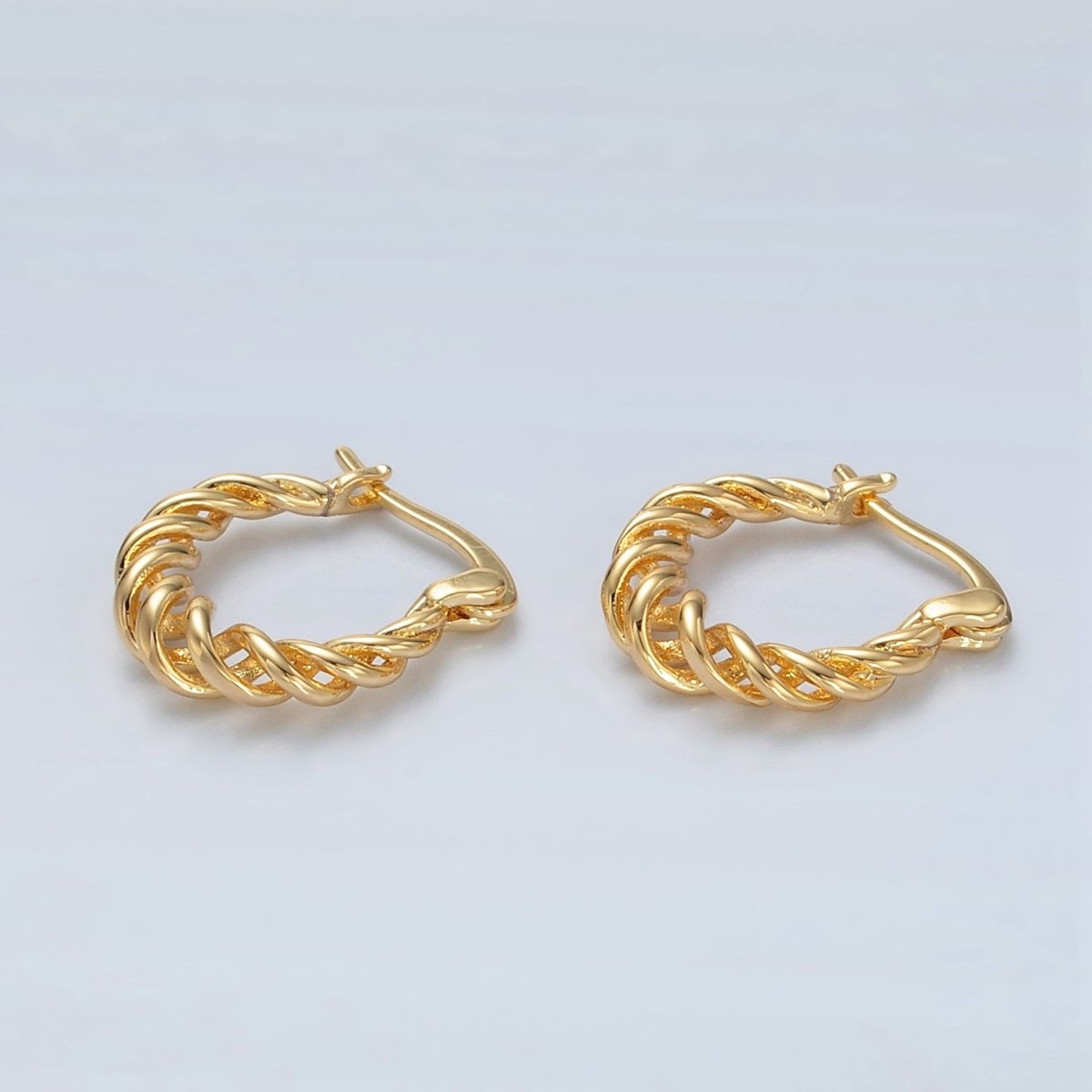 24K Gold Filled 18mm Twisted Rope Minimalist Latch Hoop Earrings | T095 - DLUXCA