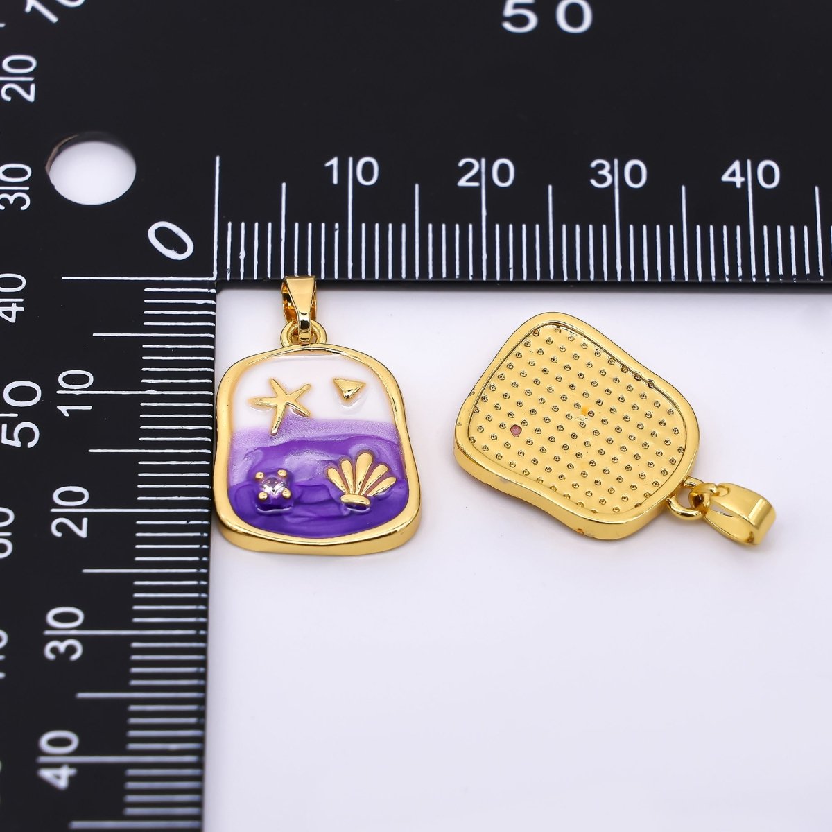 24K Gold Filled 19.5mm Round CZ Enamel Art Beach Theme Starfish with Seashell Pendant in Purple & Pink | AH - 510 - DLUXCA