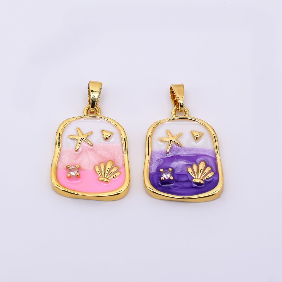 24K Gold Filled 19.5mm Round CZ Enamel Art Beach Theme Starfish with Seashell Pendant in Purple & Pink | AH - 510 - DLUXCA
