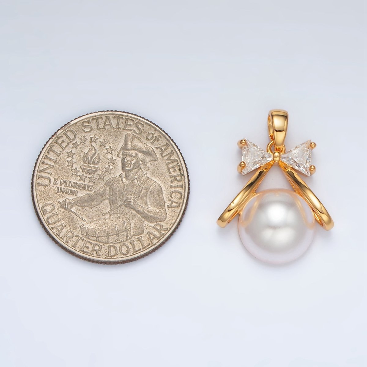 24K Gold Filled 19mm Ribbon Bow CZ Shell Pearl Pendant | AA1409 - DLUXCA