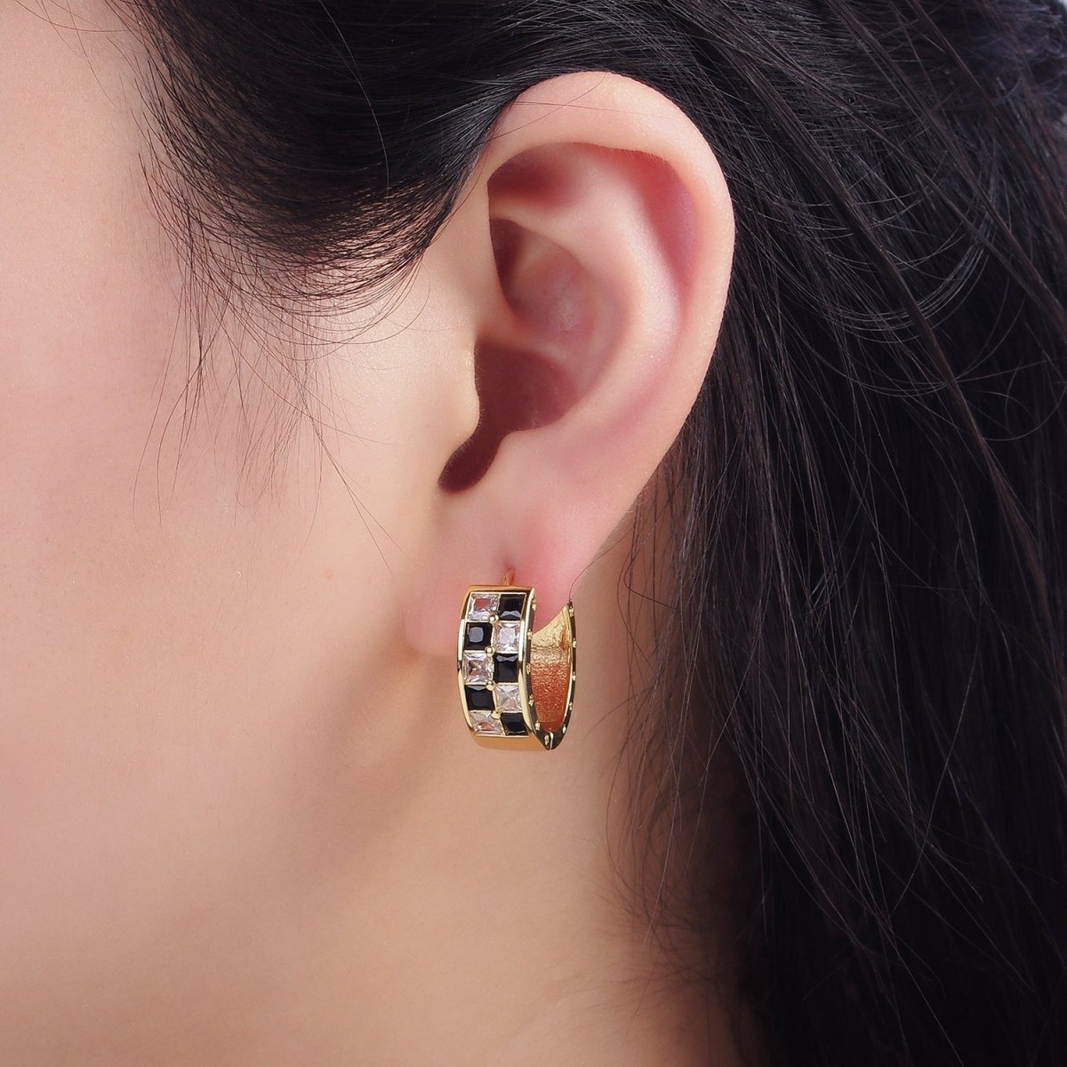 24K Gold Filled 20mm Black, Green Checkered CZ Huggie Hoop Earrings | P524 - DLUXCA