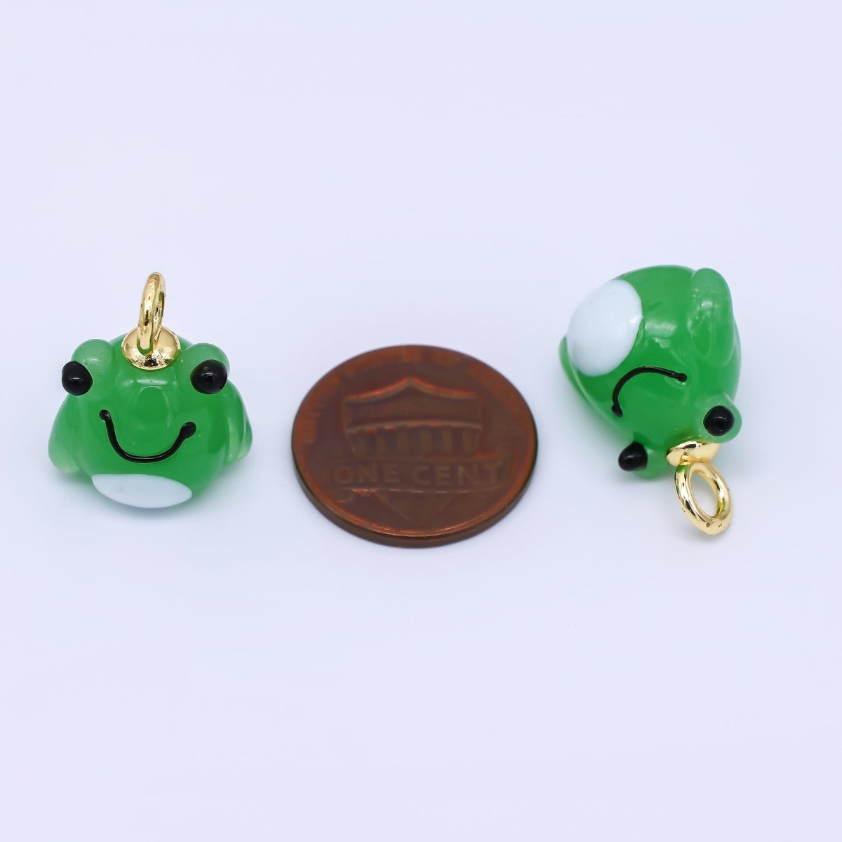 24K Gold Filled 20mm Ceramic Art Green Smiley Frog Animal Charm | AJ - 302 - DLUXCA
