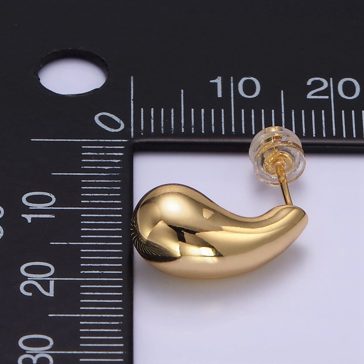 24K Gold Filled 20mm Chubby Teardrop Hoop Earrings | Q050 - DLUXCA