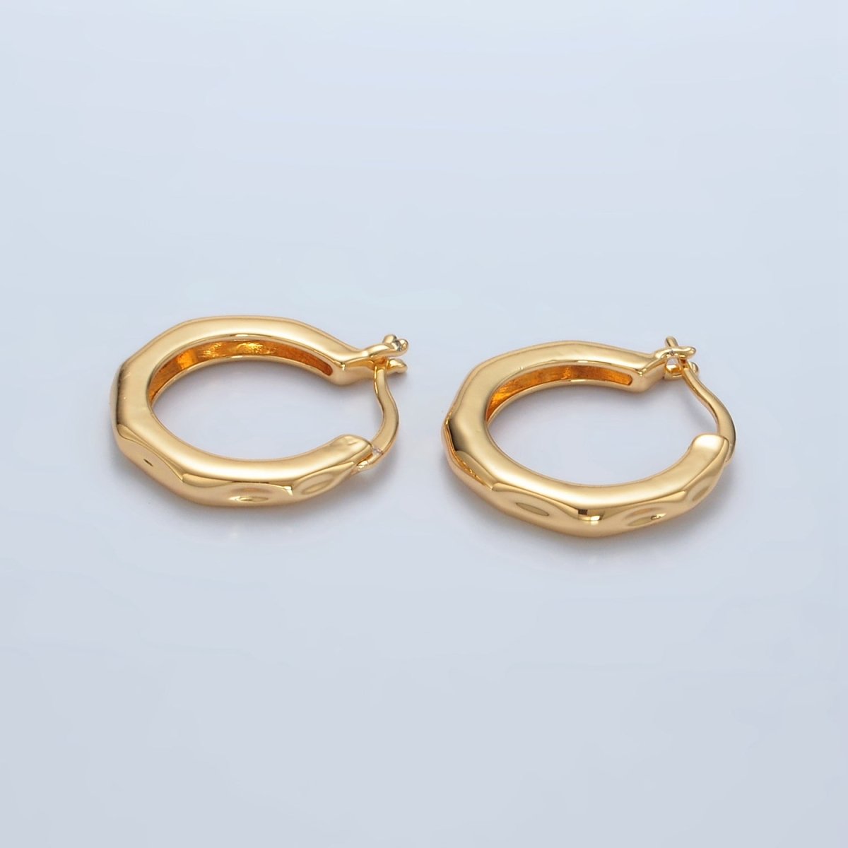 24K Gold Filled 20mm Hammered Minimalist Cartilage Latch Hoop Earrings | T208 - DLUXCA