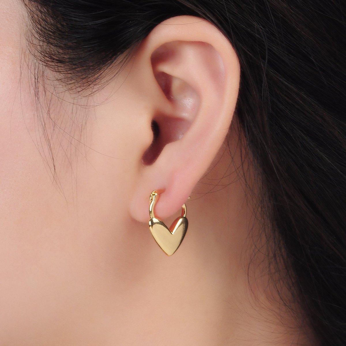 24K Gold Filled 20mm Minimalist Heart Latch Hoop Earrings | AB1242 - DLUXCA