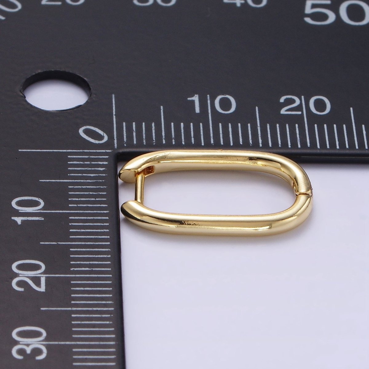 24K Gold Filled 20mm Minimalist Oblong Hoop Earrings | P191 - DLUXCA