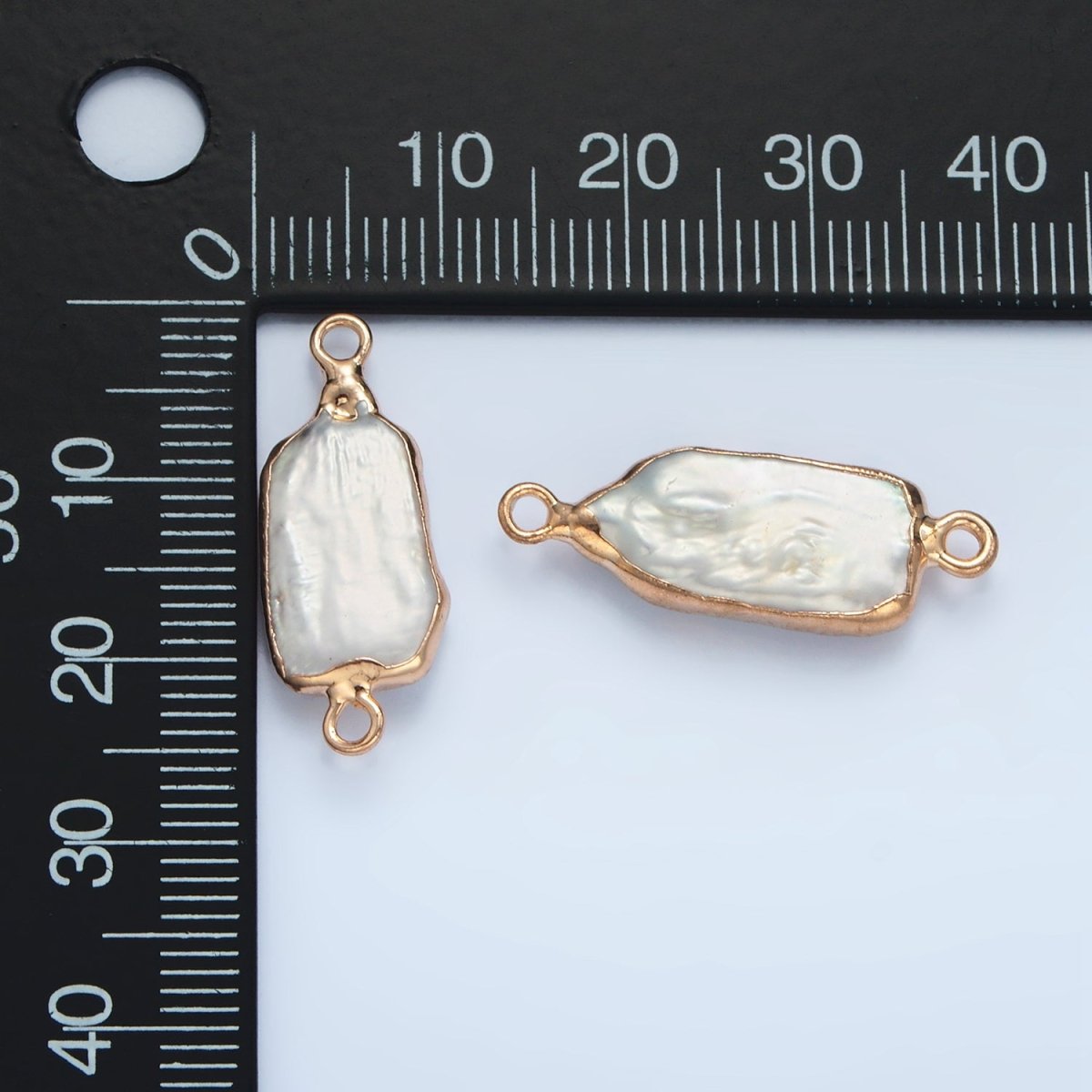 24K Gold Filled 20mm White Biwa Freshwater Pearl Foil Bezel Connector | P1761 - DLUXCA