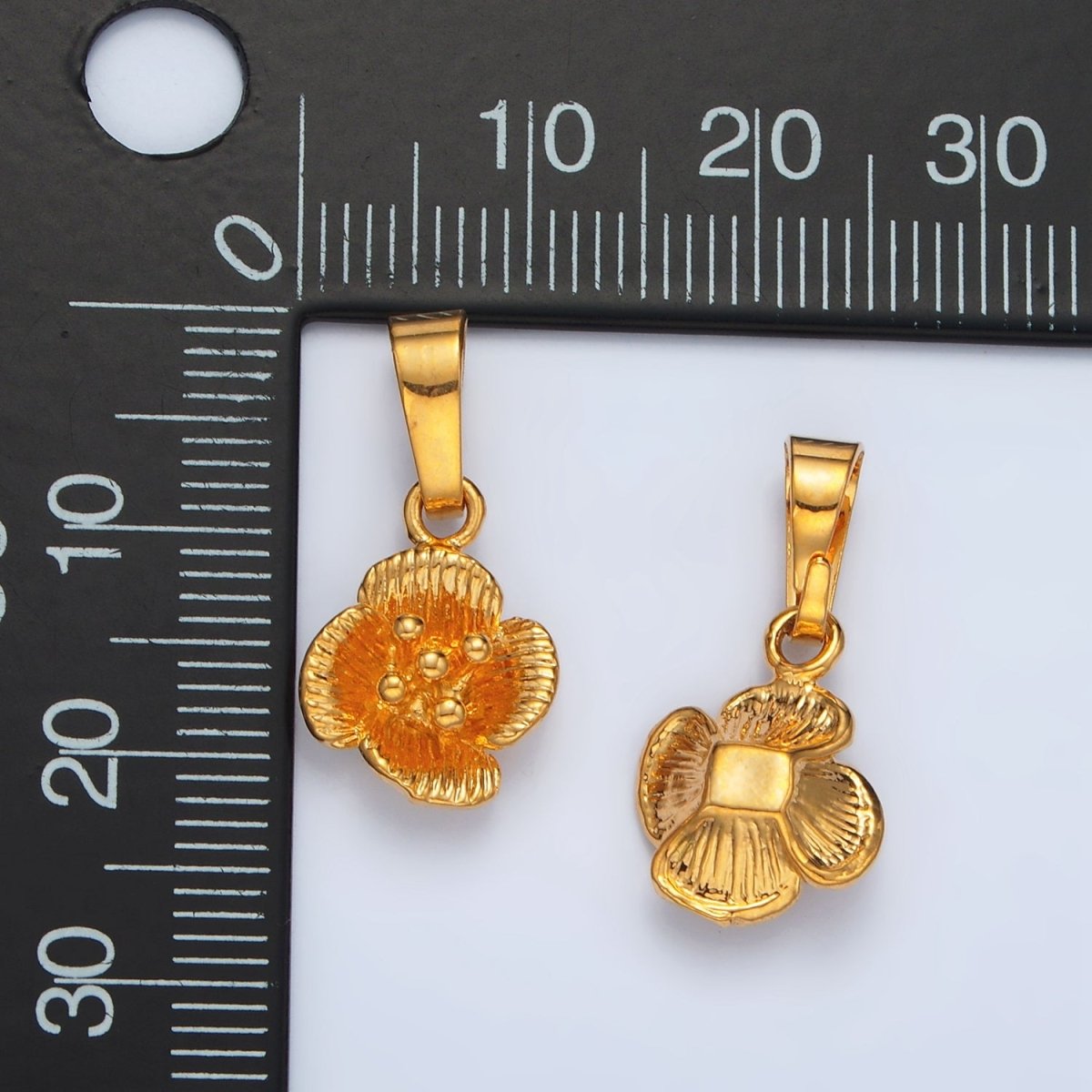 24K Gold Filled 21mm Line - Textured Flower Minimalist Pendant | AA1410 - DLUXCA