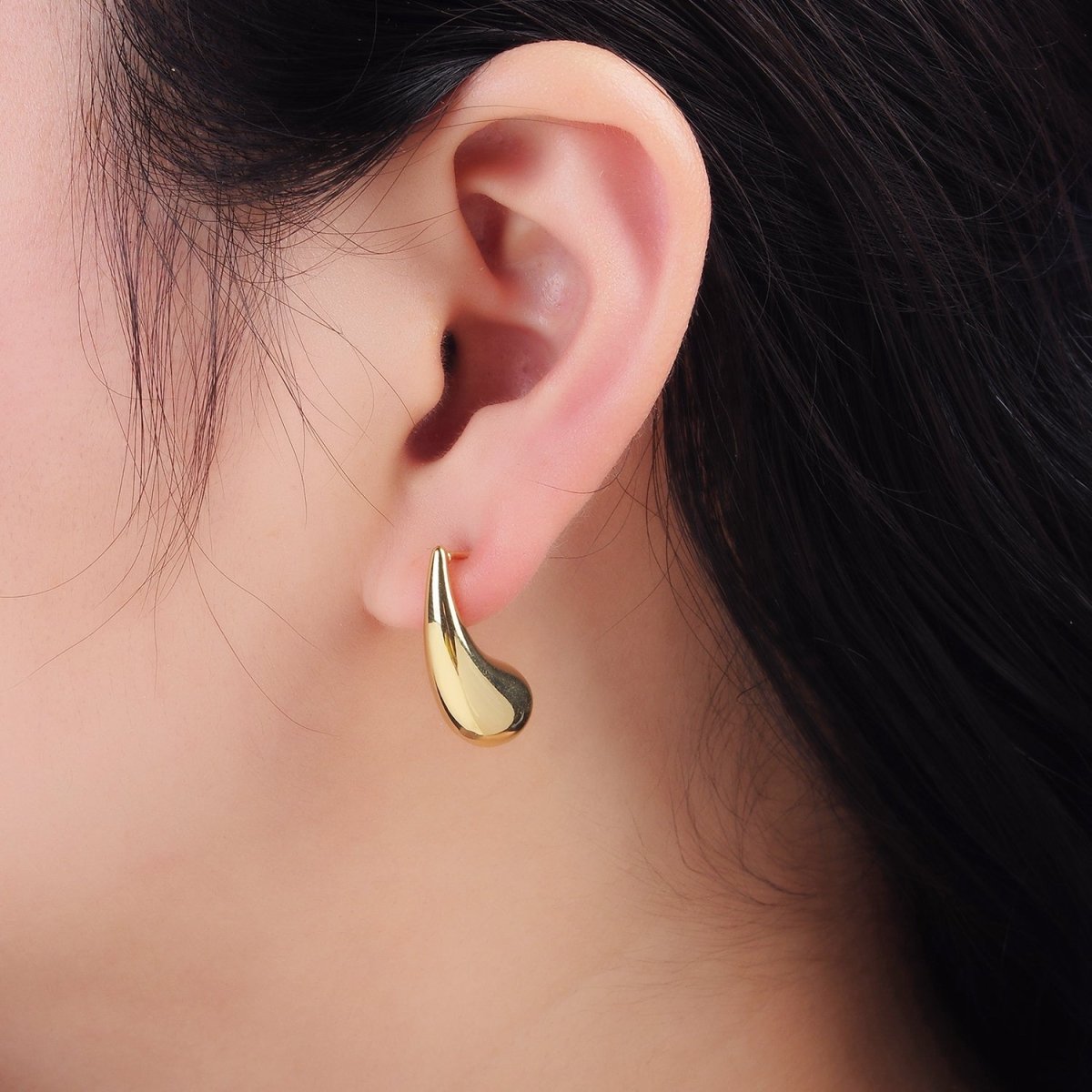 24K Gold Filled 23mm Minimalist Teardrop Stud Earrings | P512 - DLUXCA