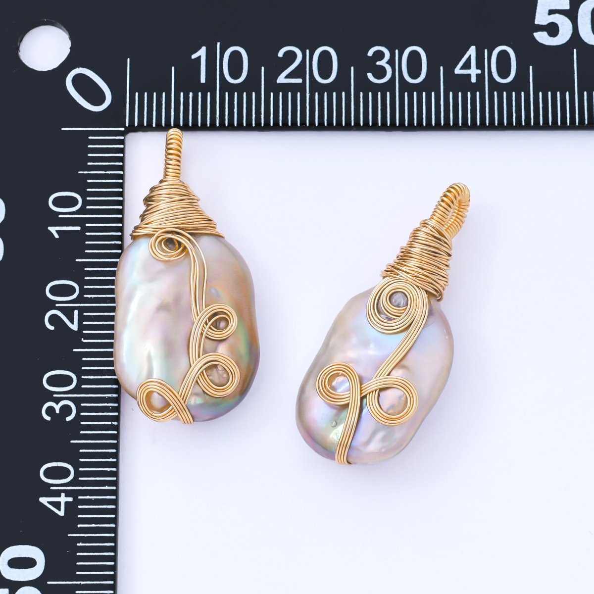 24K Gold Filled 33.5mm Baroque Freshwater Pearl Vine Tube Drop Pendant | AF578 - DLUXCA