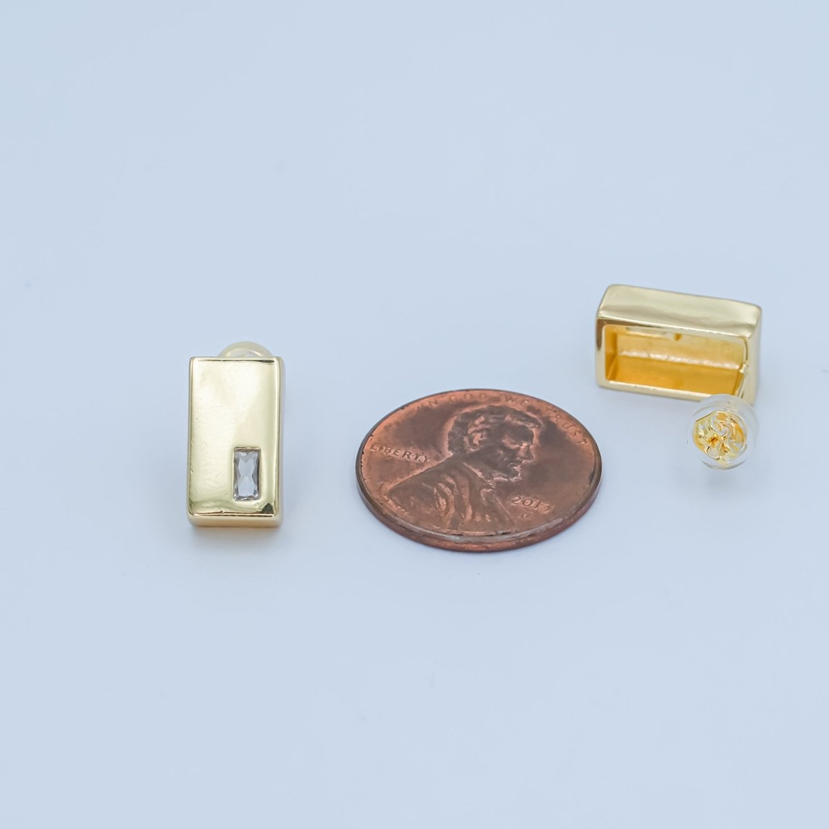 24K Gold Filled Baguette CZ Rectangular Stud Earrings | AD522 - DLUXCA