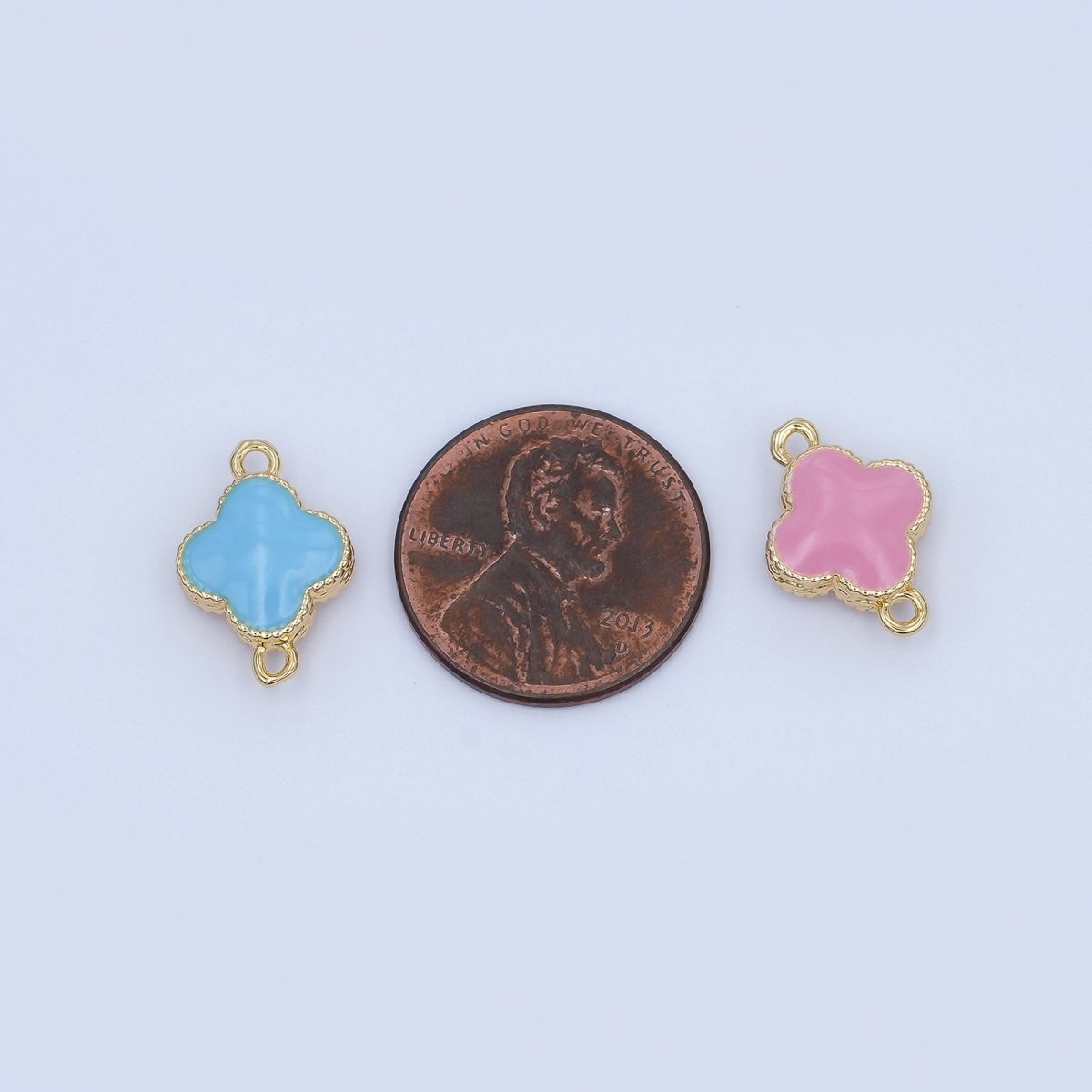 24K Gold Filled Blue, Red, Pink, Purple, Black Clover Hammered Connector | Y017 - Y019 - DLUXCA