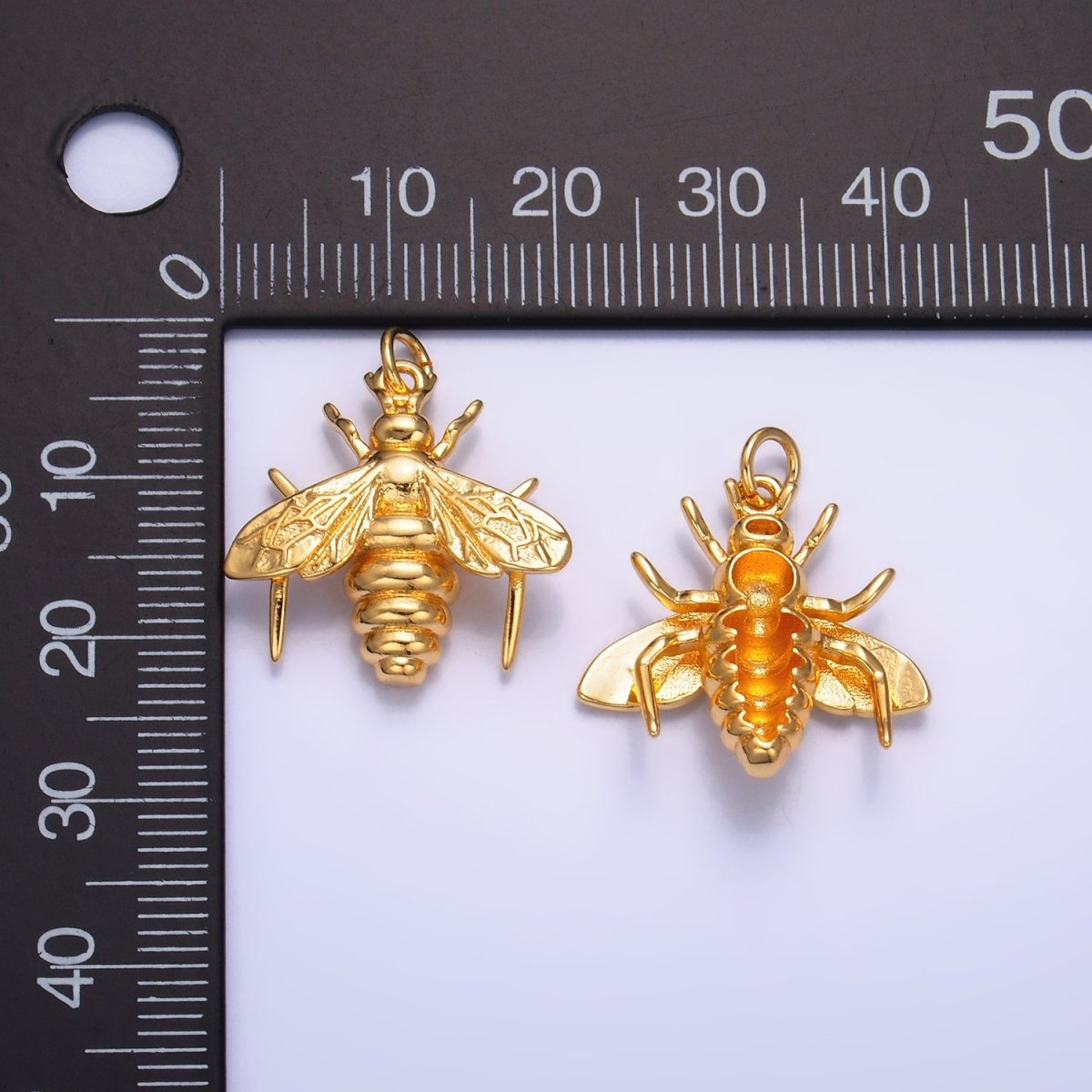 24K Gold Filled Bumble Queen Bee Multidimensional 3D Charm | W236 - DLUXCA