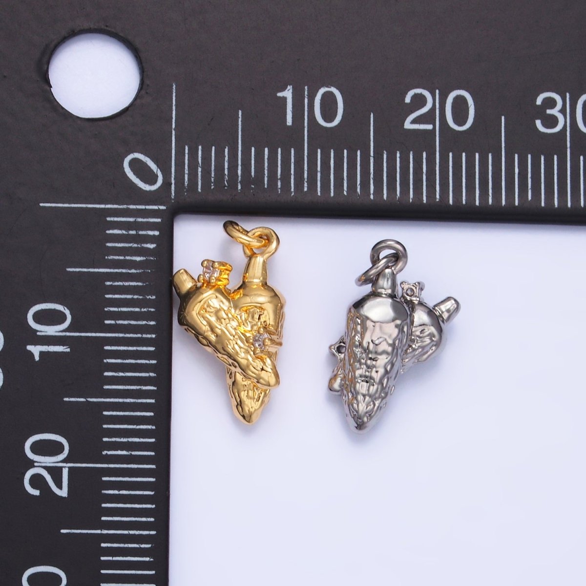 24K Gold Filled Carrot Vegetable Charm in Gold & Silver | W357 - DLUXCA