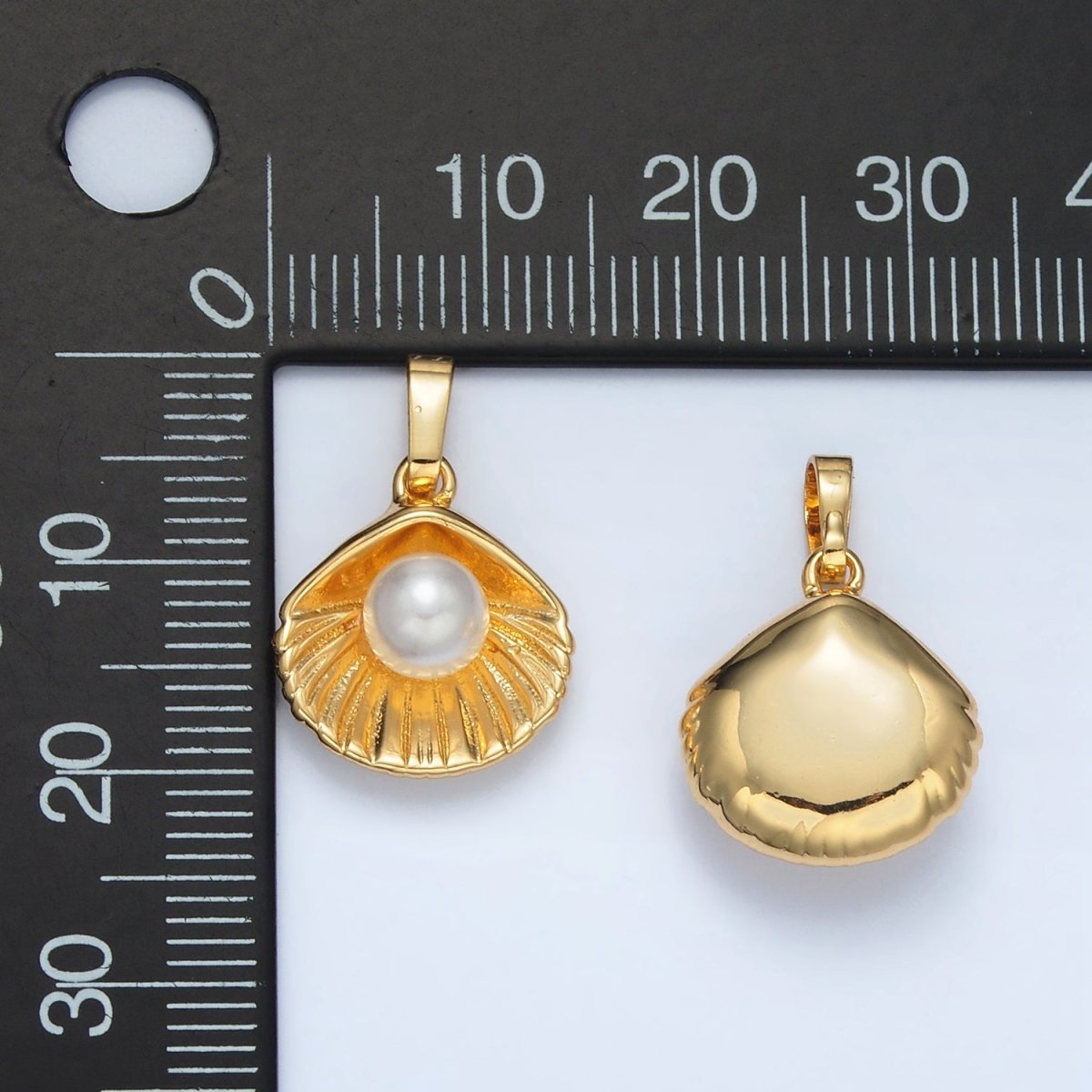 24K Gold Filled Clam Sea Shell Pearl Pendant | AA1393 - DLUXCA