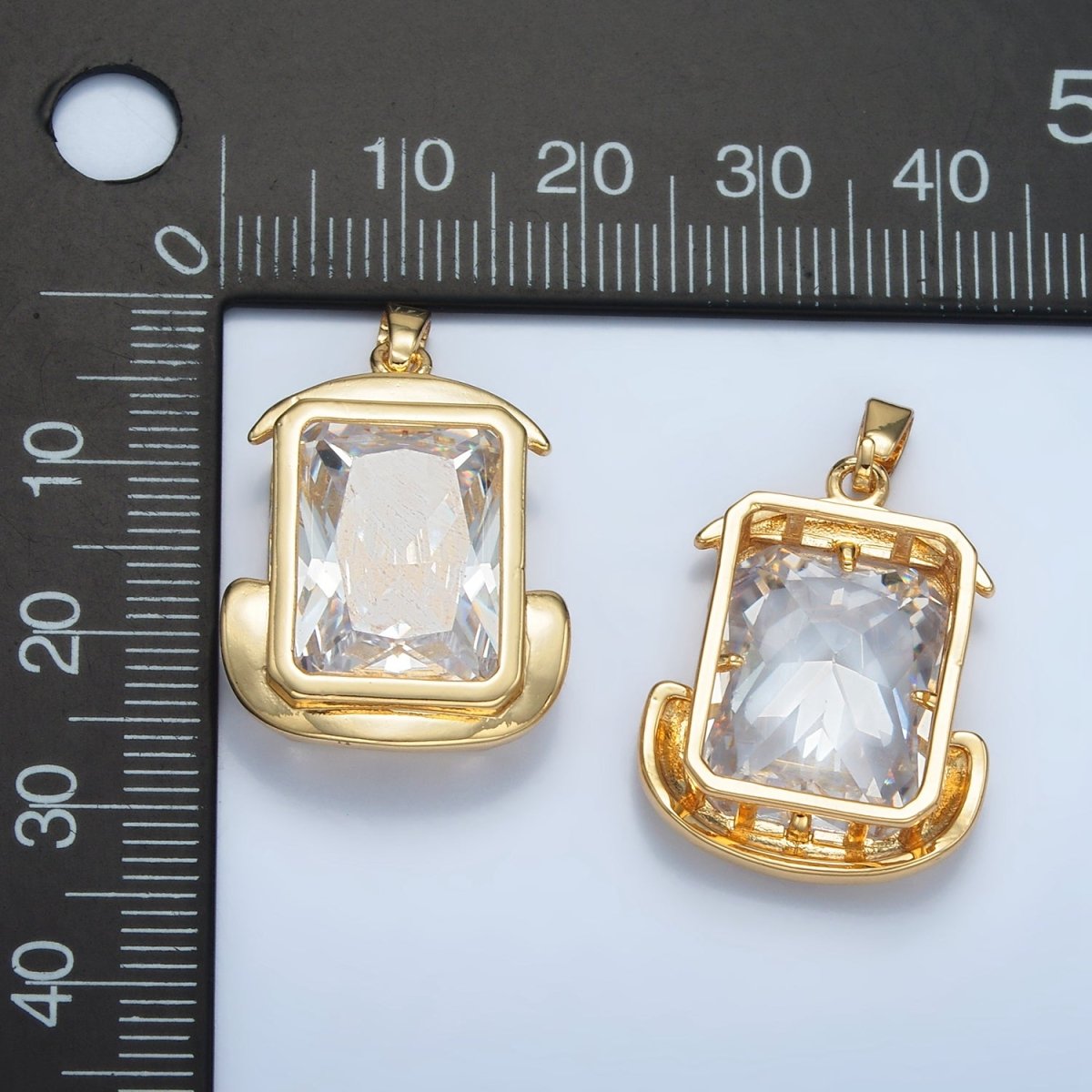 24K Gold Filled Clear CZ Baguette Bezel Pendant | I693 - DLUXCA