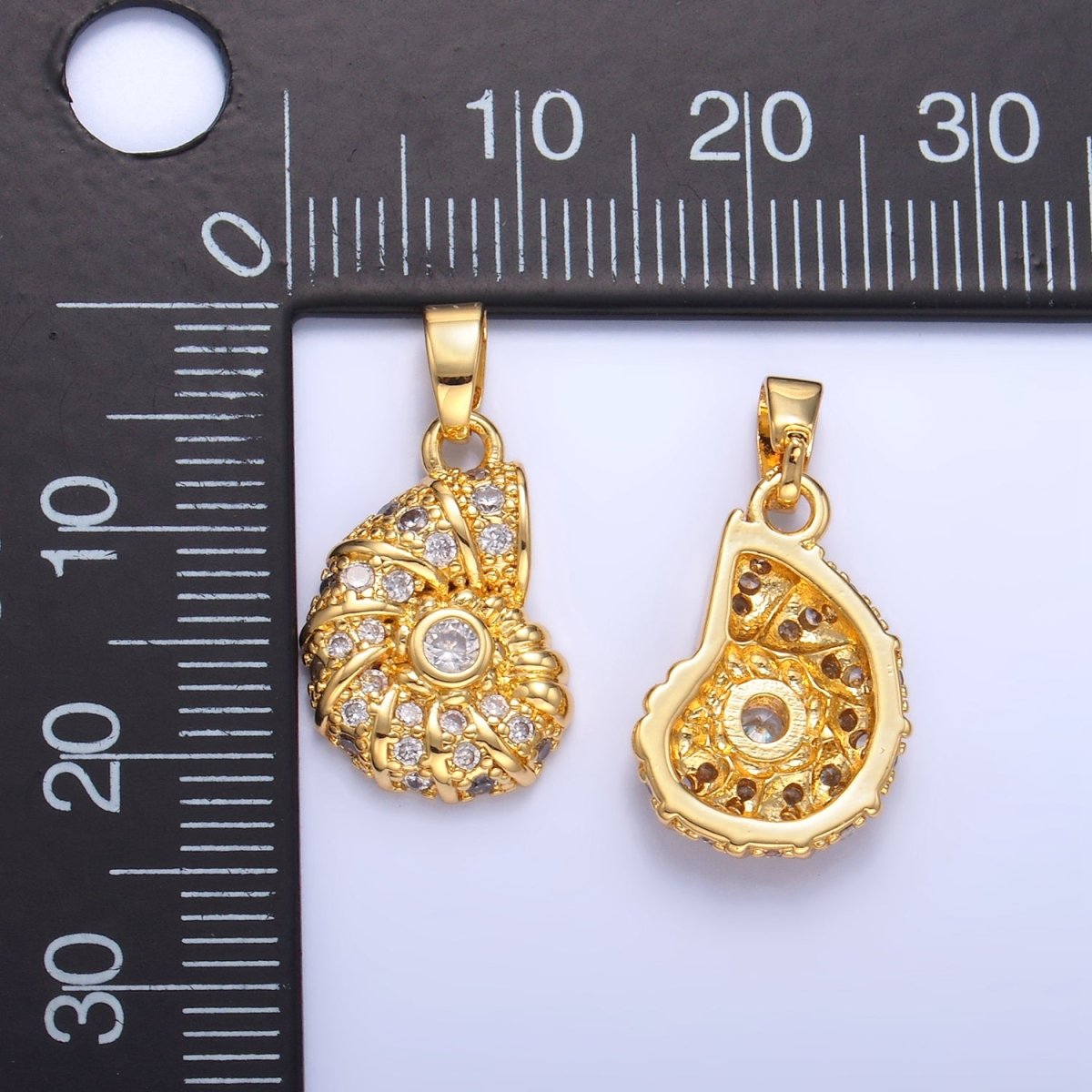 24K Gold Filled Clear CZ Micro Paved Clam Sea Shell Pendant | AA1045 - DLUXCA