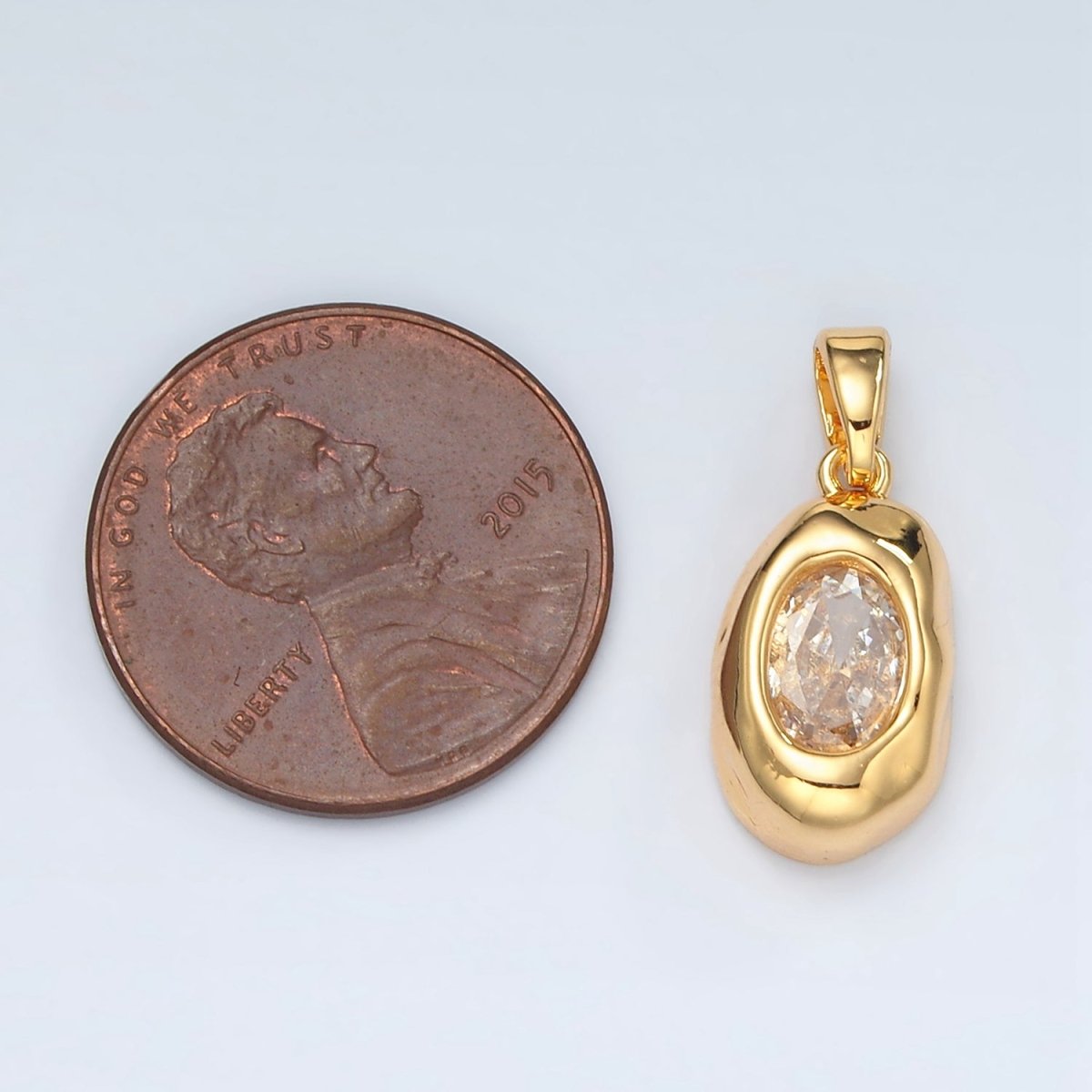 24K Gold Filled Clear CZ Oval Hammered Bezel Pendant | H792 - DLUXCA