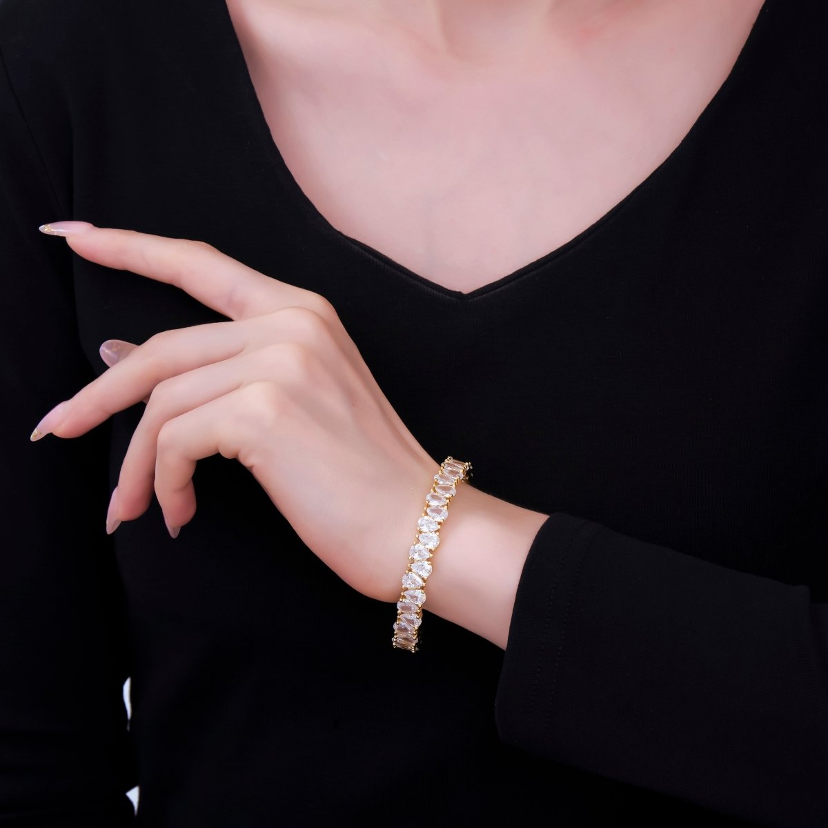 24K Gold Filled Clear CZ Teardrop Reverse Tennis Cuff Bracelet | WA - 3139 - DLUXCA