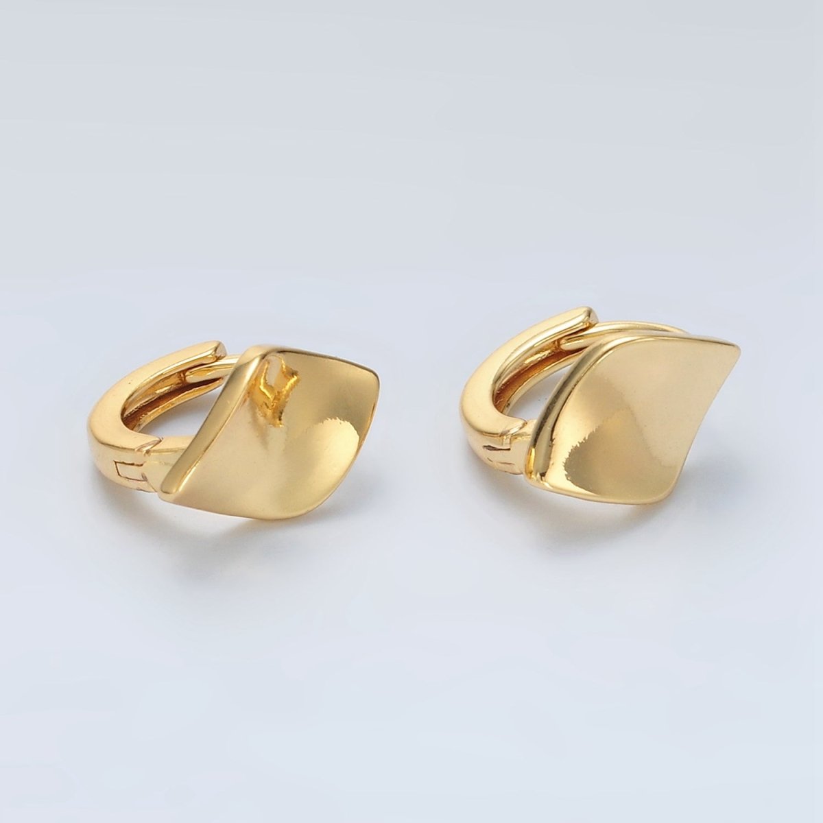 24K Gold Filled Curved Rhombus Minimalist Huggie Earrings | Q430 - DLUXCA