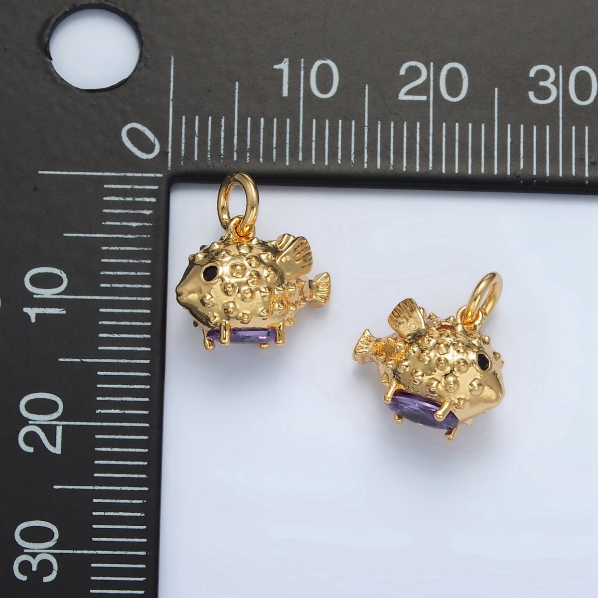 24K Gold Filled Dotted Textured Puffer Fish Animal Charm | D - 855 - DLUXCA