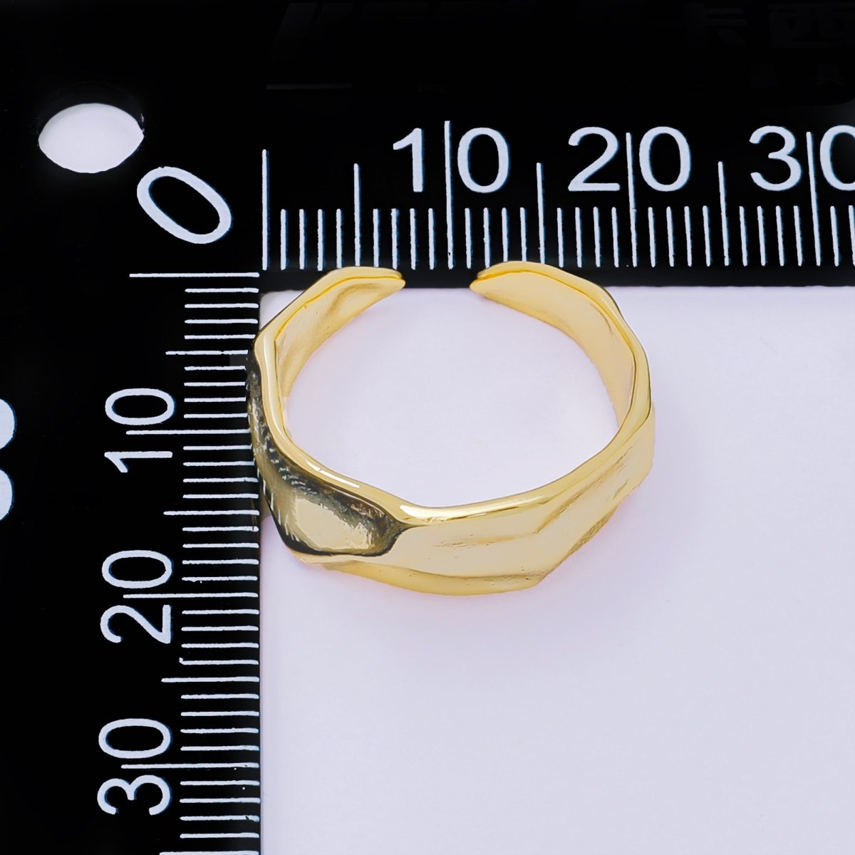 24K Gold Filled Hammered Freeform Round Open Ring | O377 - DLUXCA