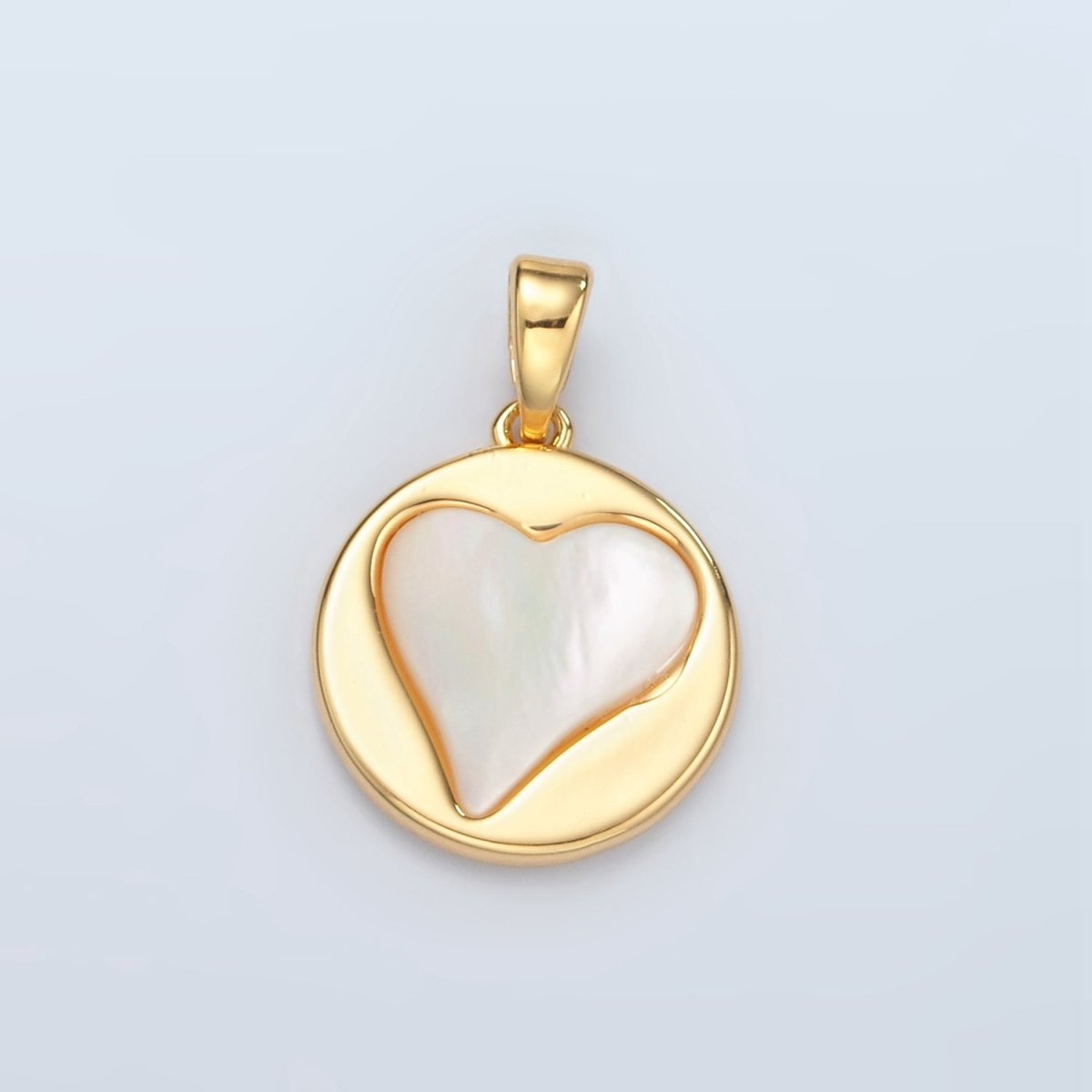 24K Gold Filled Heart Shell Pearl Bezel Round Pendant | H736 - DLUXCA