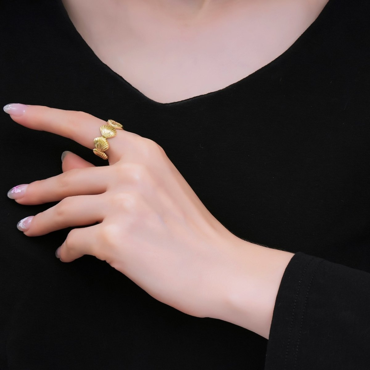 24K Gold Filled Linked Sea Clam Shell Adjustable Open Ring | O1462 - DLUXCA