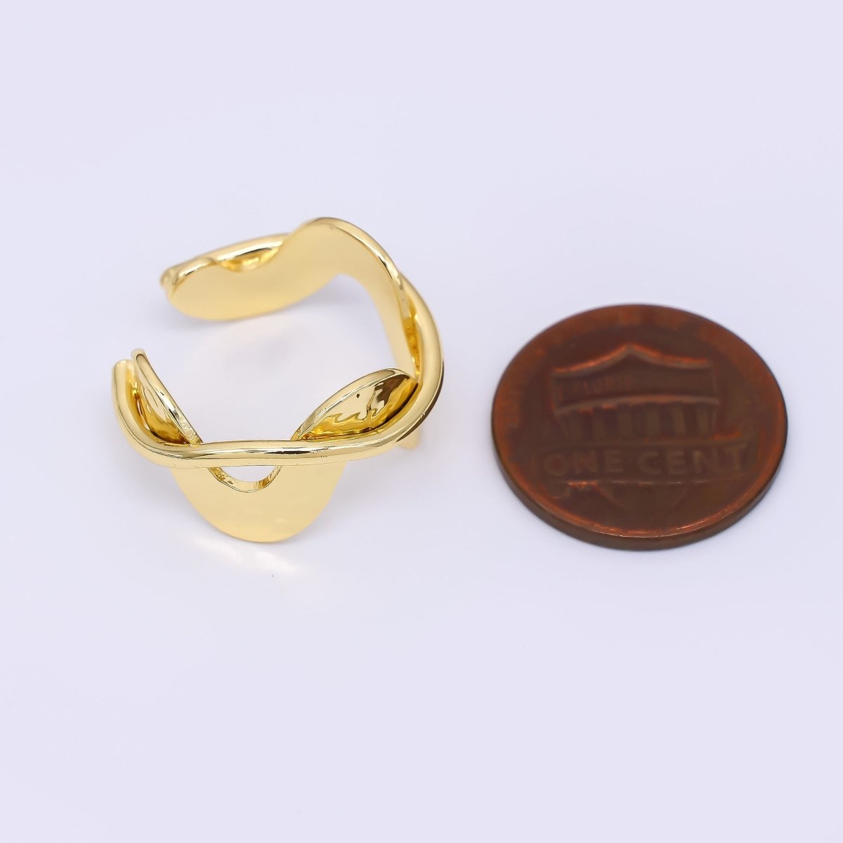 24K Gold Filled Liquid Wave Twist Adjustable Open Ring | O1468 - DLUXCA