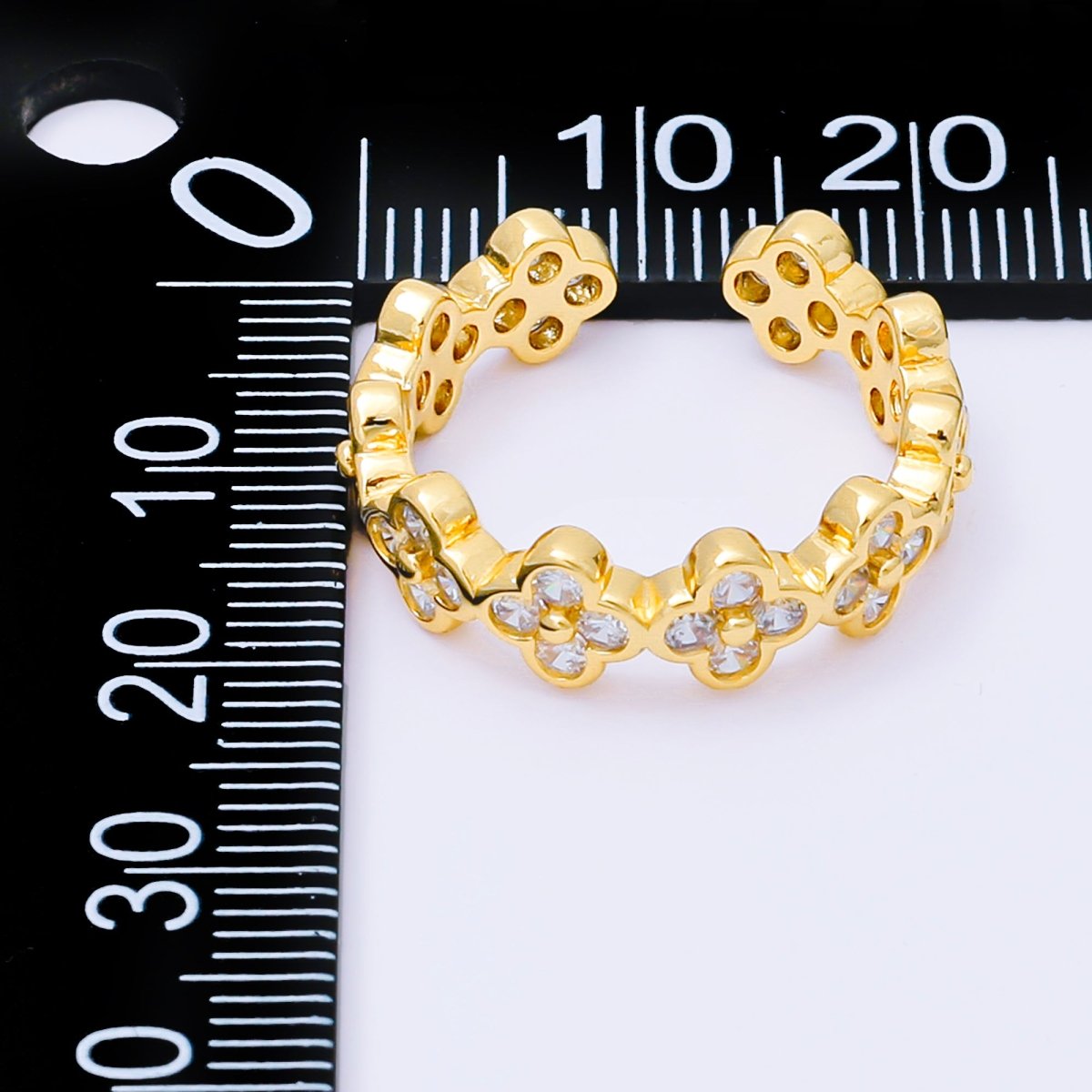 24K Gold Filled Micro Paved CZ Lucky Clover Loop Round Open Ring | O069 - DLUXCA