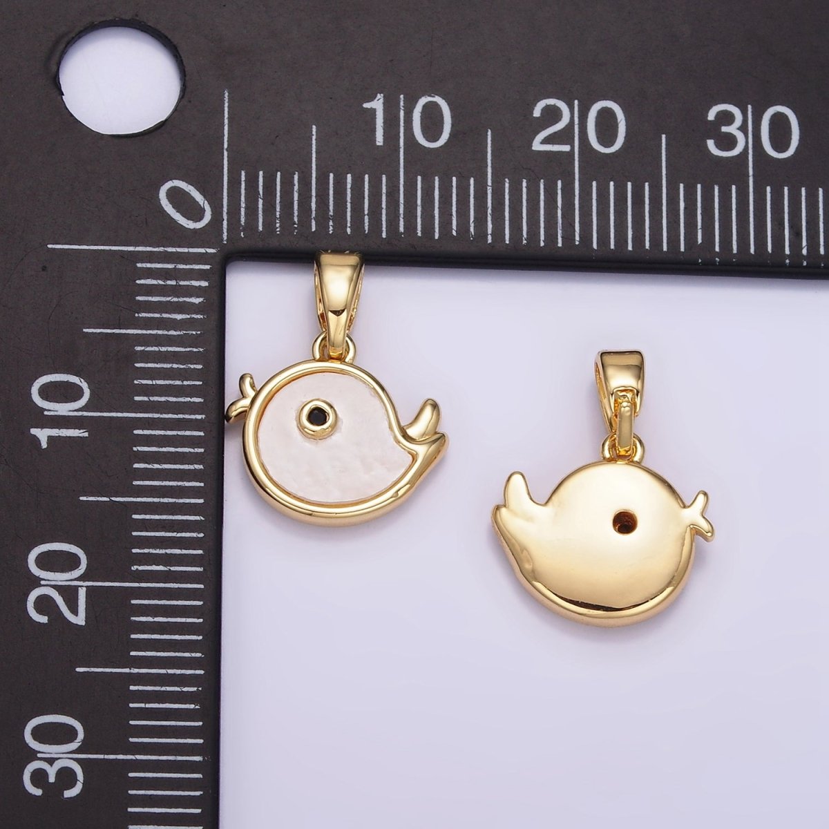 24K Gold Filled Mini Bird Shell Pearl Pendant | AA1327 - DLUXCA