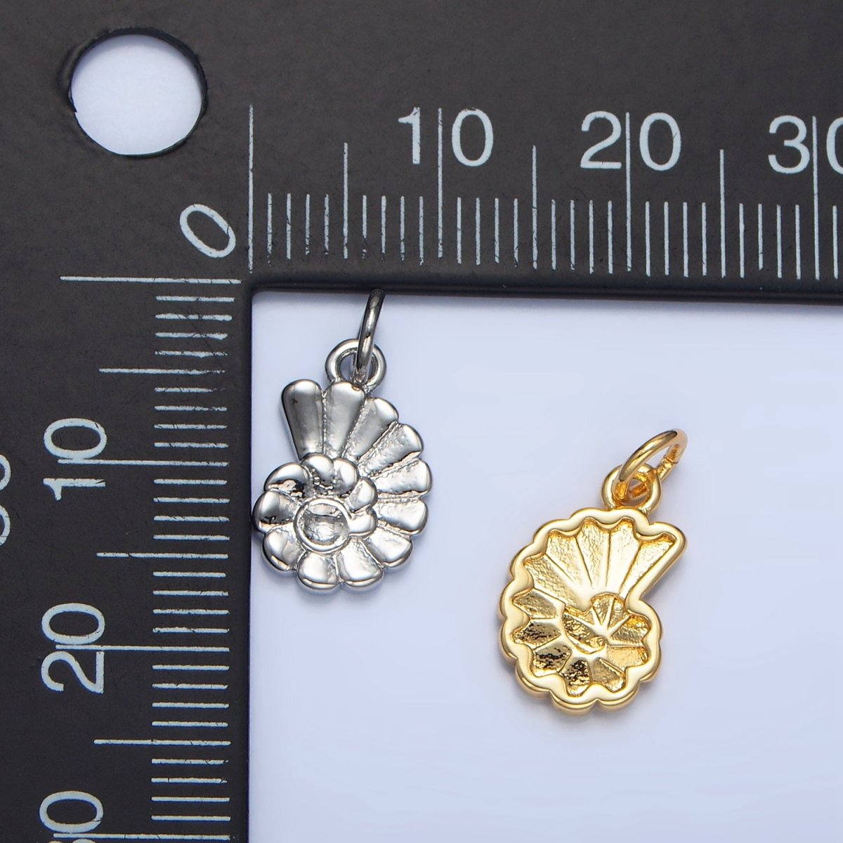 24K Gold Filled Mini Circular Sea Clam Shell Charm in Gold & Silver | X858 - DLUXCA