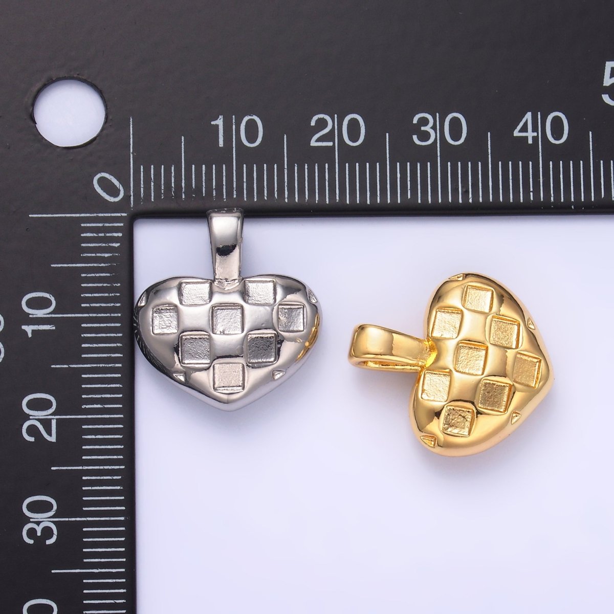 24K Gold Filled Minimalist Checkered Heart Pendant in Gold & Silver | AA1085 - DLUXCA