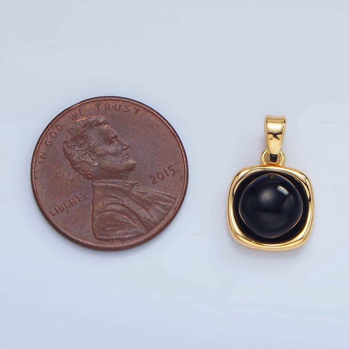 24K Gold Filled Onyx Gemstone Round Molten Bezel Pendant in Gold & Silver | AA980 - DLUXCA