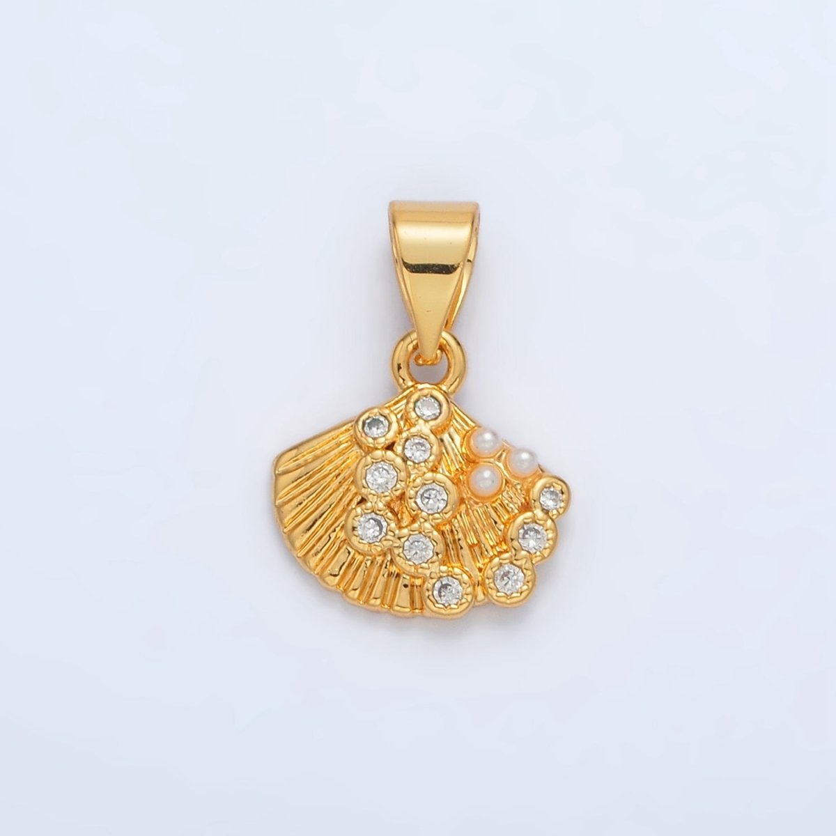 24K Gold Filled Pearl CZ Dotted Clam Sea Shell Pendant in Gold & Silver | I718 - DLUXCA