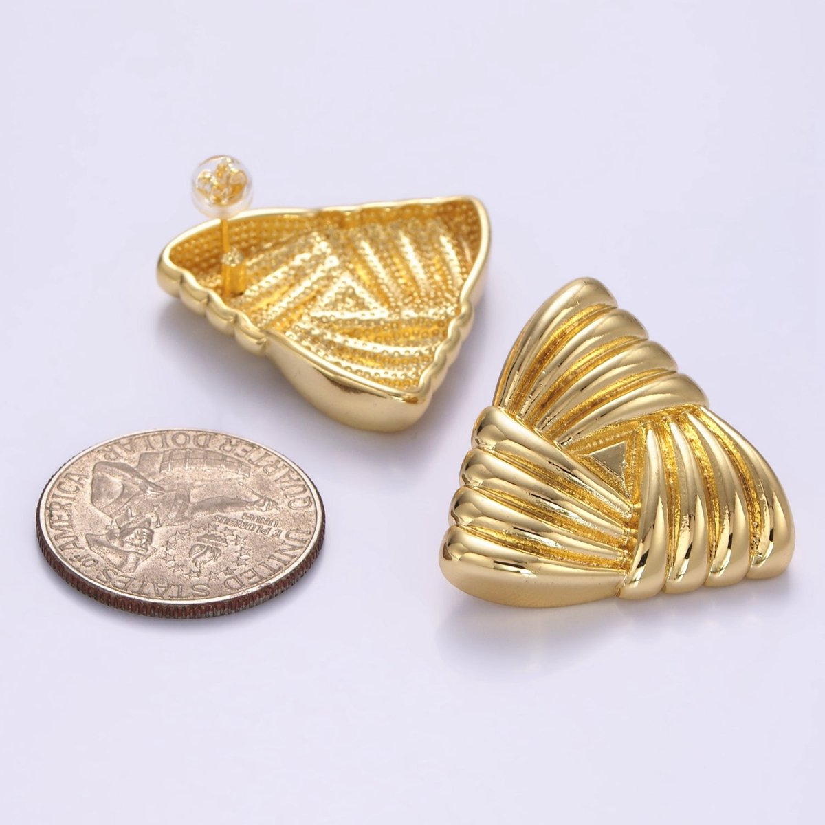 24K Gold Filled Puffed Quilted Triangle Stud Earrings | P511 - DLUXCA