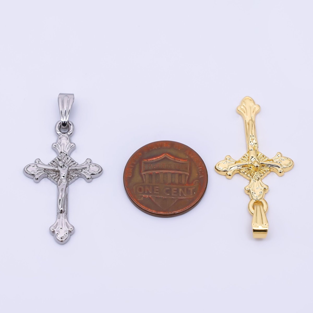 24K Gold Filled Religious Crucifix Fleur Cross Pendant in Gold & Silver | AA1609 - DLUXCA
