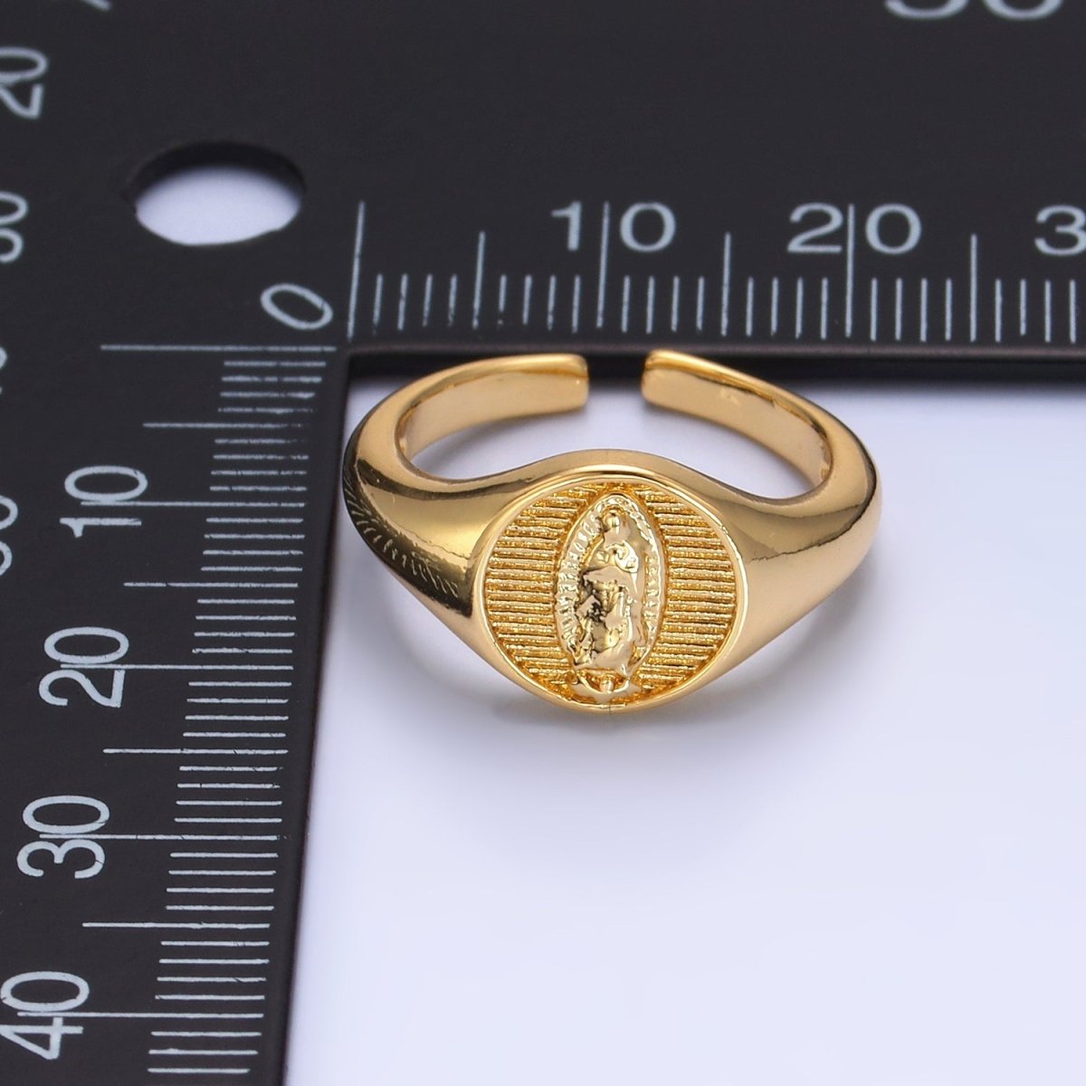 24K Gold Filled Religious Mother Mary Ribbed Signet Ring | O304 - DLUXCA