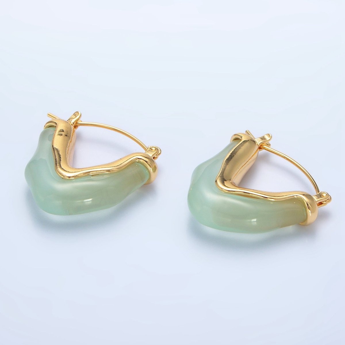 24K Gold Filled Resin V - Shaped Latch Hoop Earrings | P233 - P306 - DLUXCA