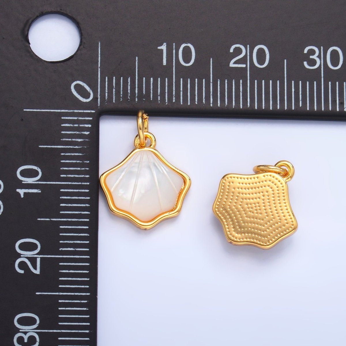 24K Gold Filled Scallop Seashell Ocean Beach Charm | W279 - DLUXCA