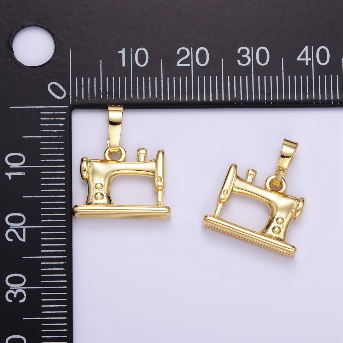 24K Gold Filled Sewing Machine Minimalist Appliance Pendant | AA1347 - DLUXCA