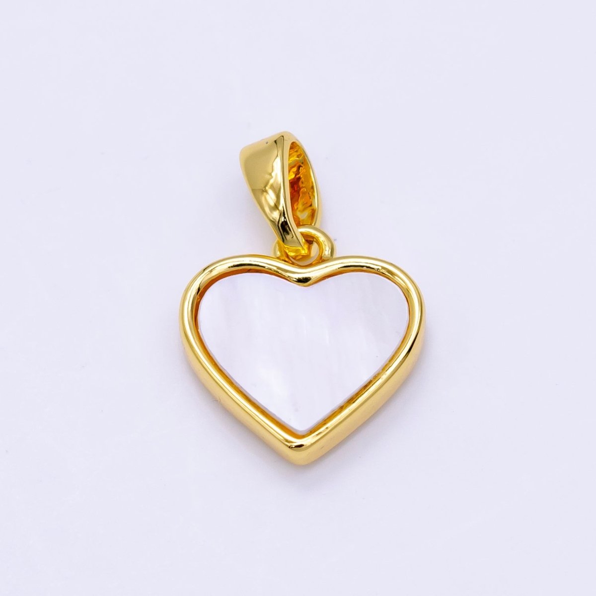 24K Gold Filled Shell Pearl Bezel Heart Pendant | AA1296 - DLUXCA
